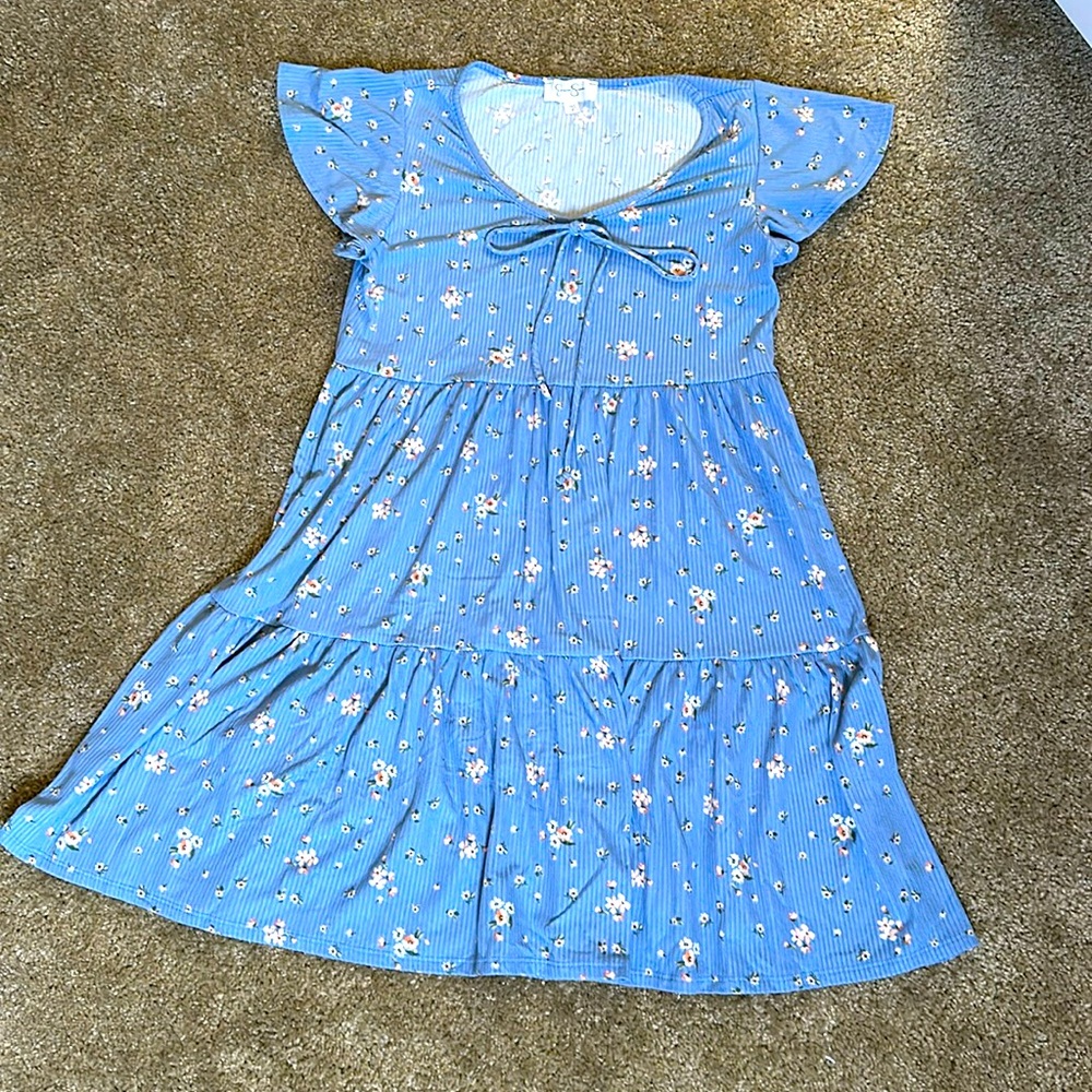 Jessica Simpson blue floral dress